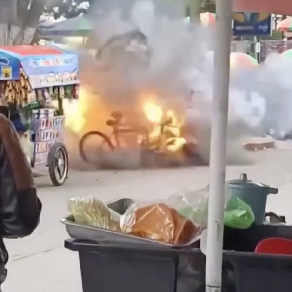 WATCH: Gas Cylinder Explosion at Crowded Park in Santa Cruz del Quiché Injures Several